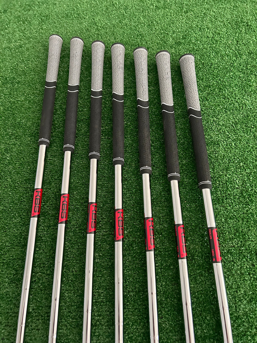 Mizuno Pro 221 Forged Iron Set 4-P / KBS Tour 120 Stiff
