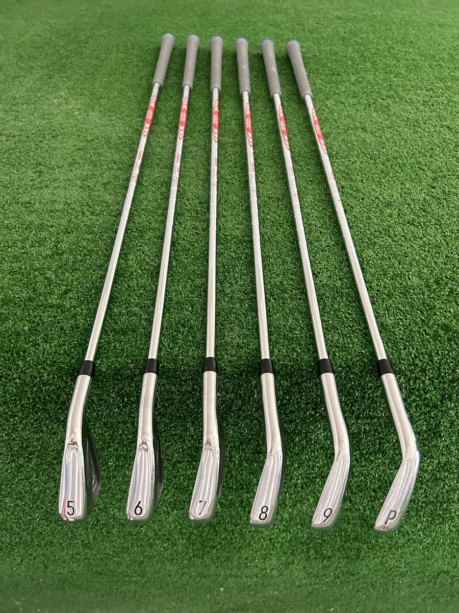 Titleist T100 Forged Iron Set 5-P / NS Pro Modus Tour 105 Stiff