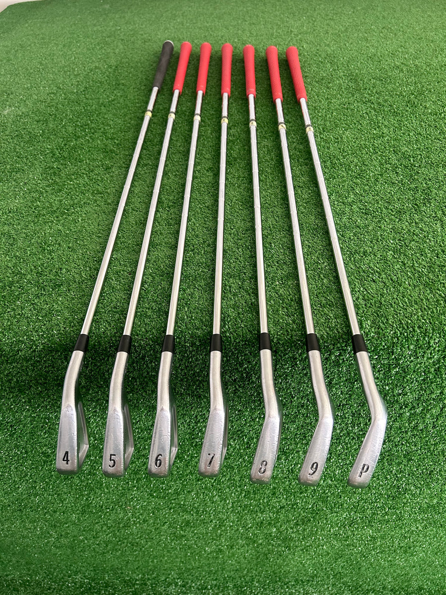 Titleist CB 714 Forged Iron Set 4-PW Stiff Right-Handed