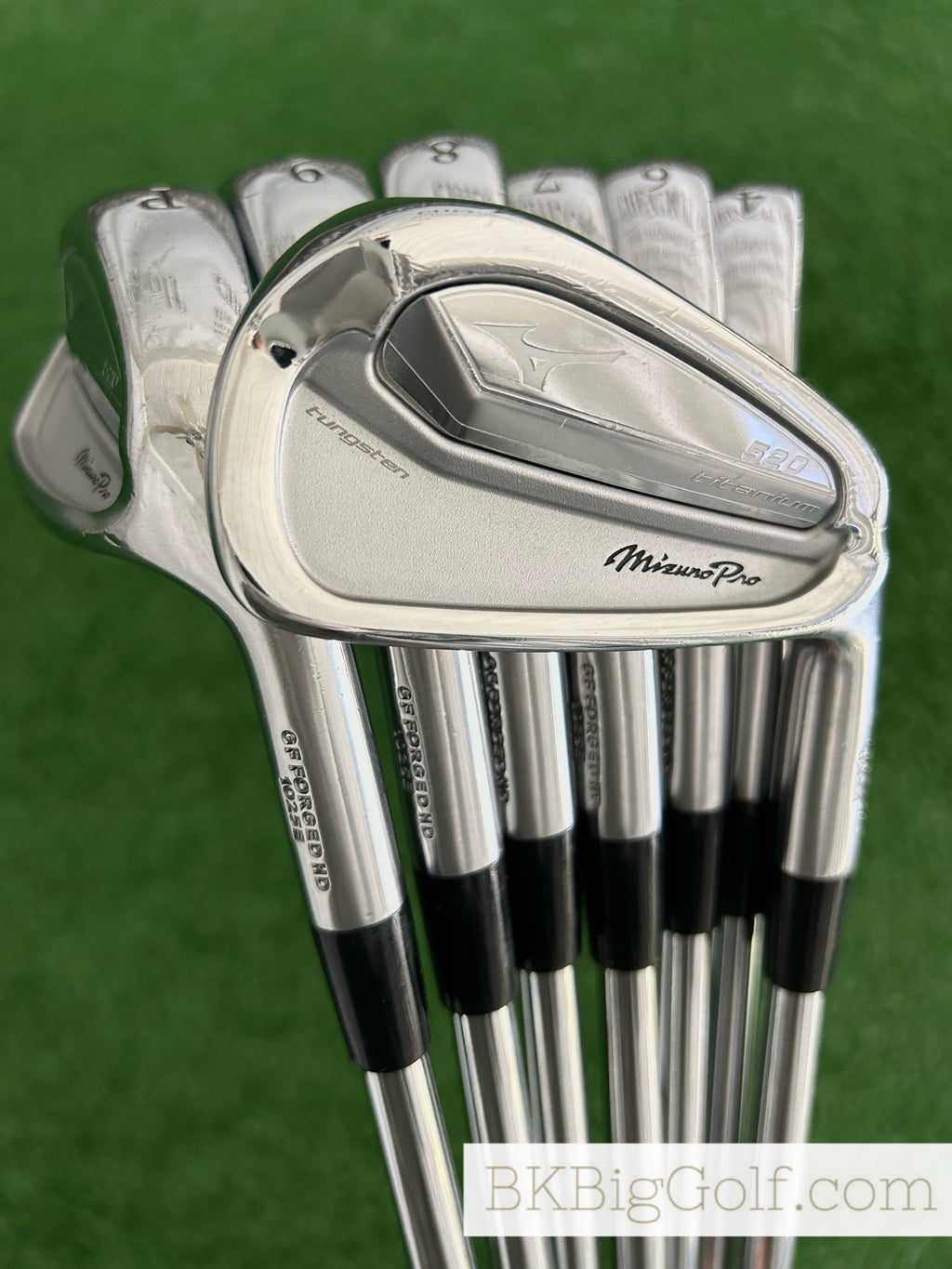 Mizuno Pro 520 Forged Iron Set 4-P / NS Pro Modus Tour 125 Extra Stiff