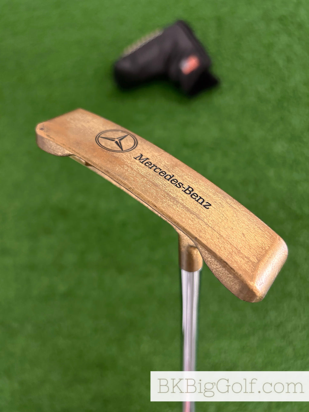 Bettinardi Mercedes Benz Limited Edition Gold 33” Putter w Headcover