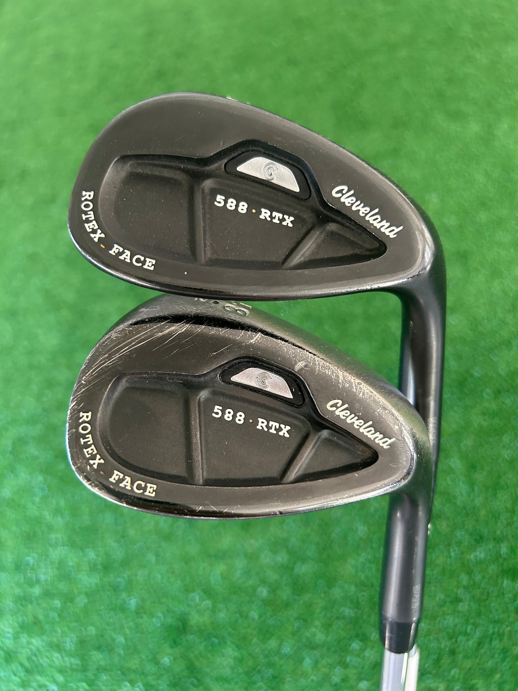 Cleveland 588 RTX Rotex Face Black 2 Wedge Set (50 & 58 Degrees)