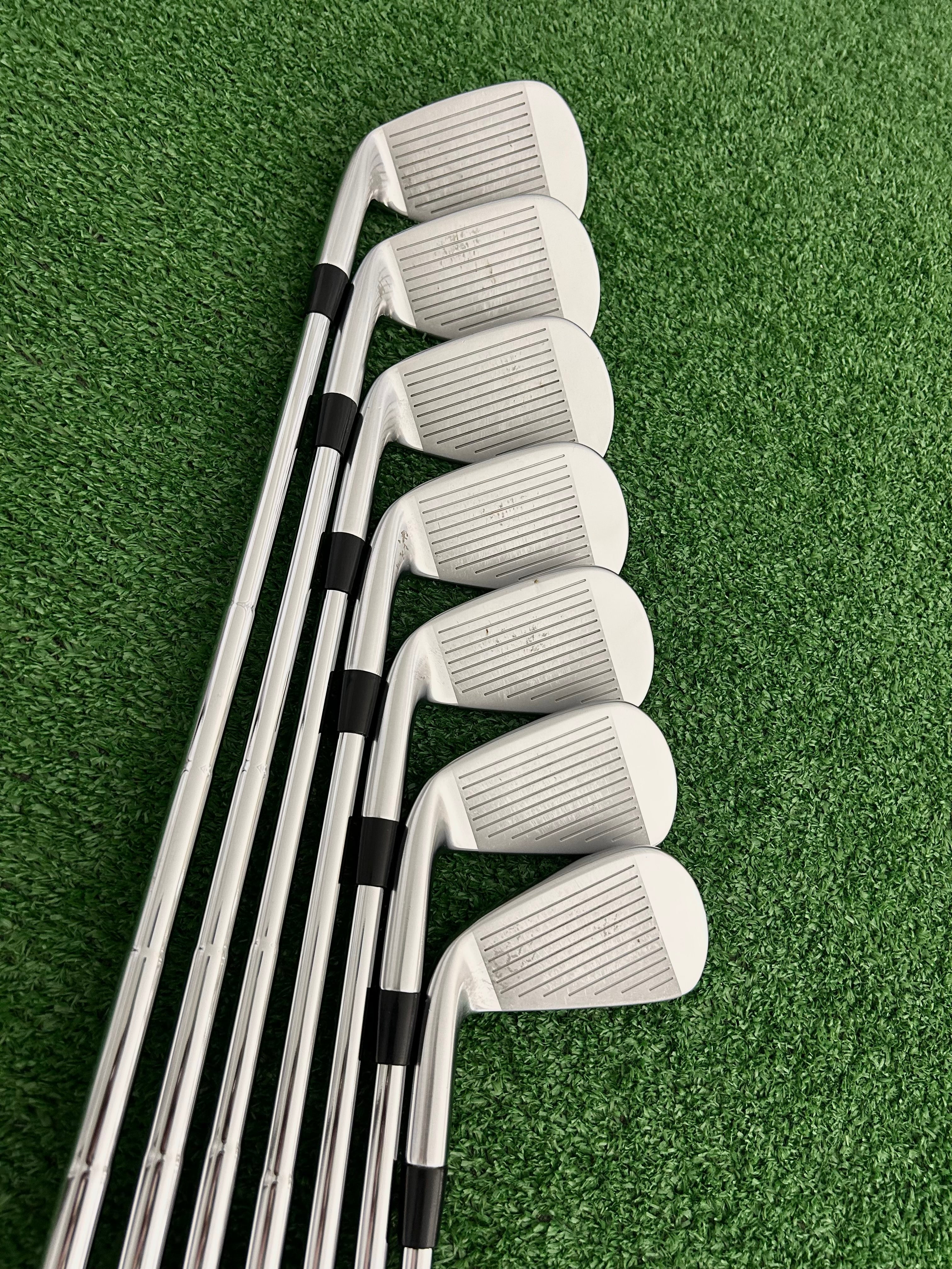 Mizuno Pro 245 Forged Iron Set 5-G / Dynamic Gold 115 Stiff