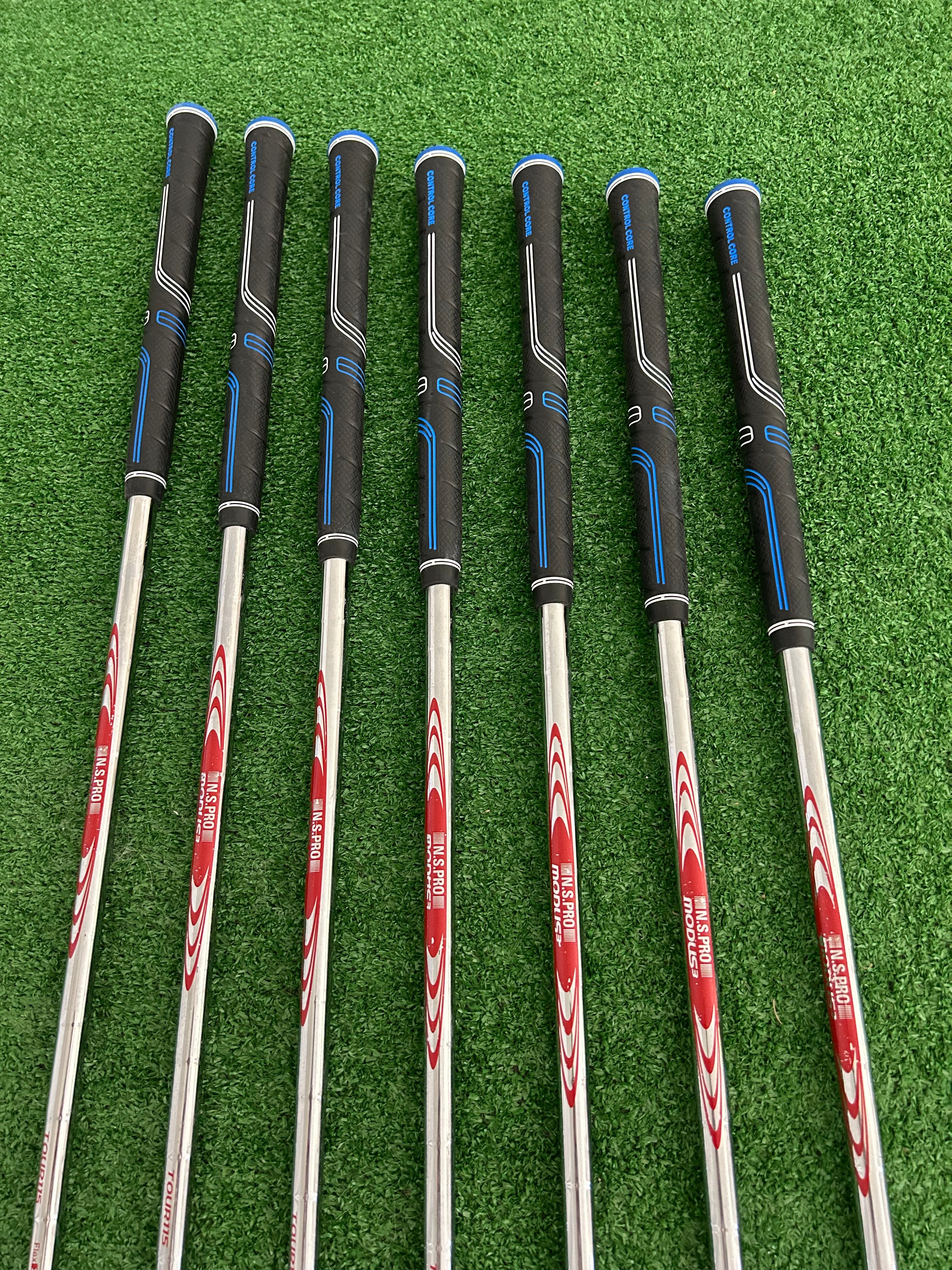 Cobra King Tour 5-PW,GW 7本 modus 115 S KING Tour Black Irons – COBRA Golf