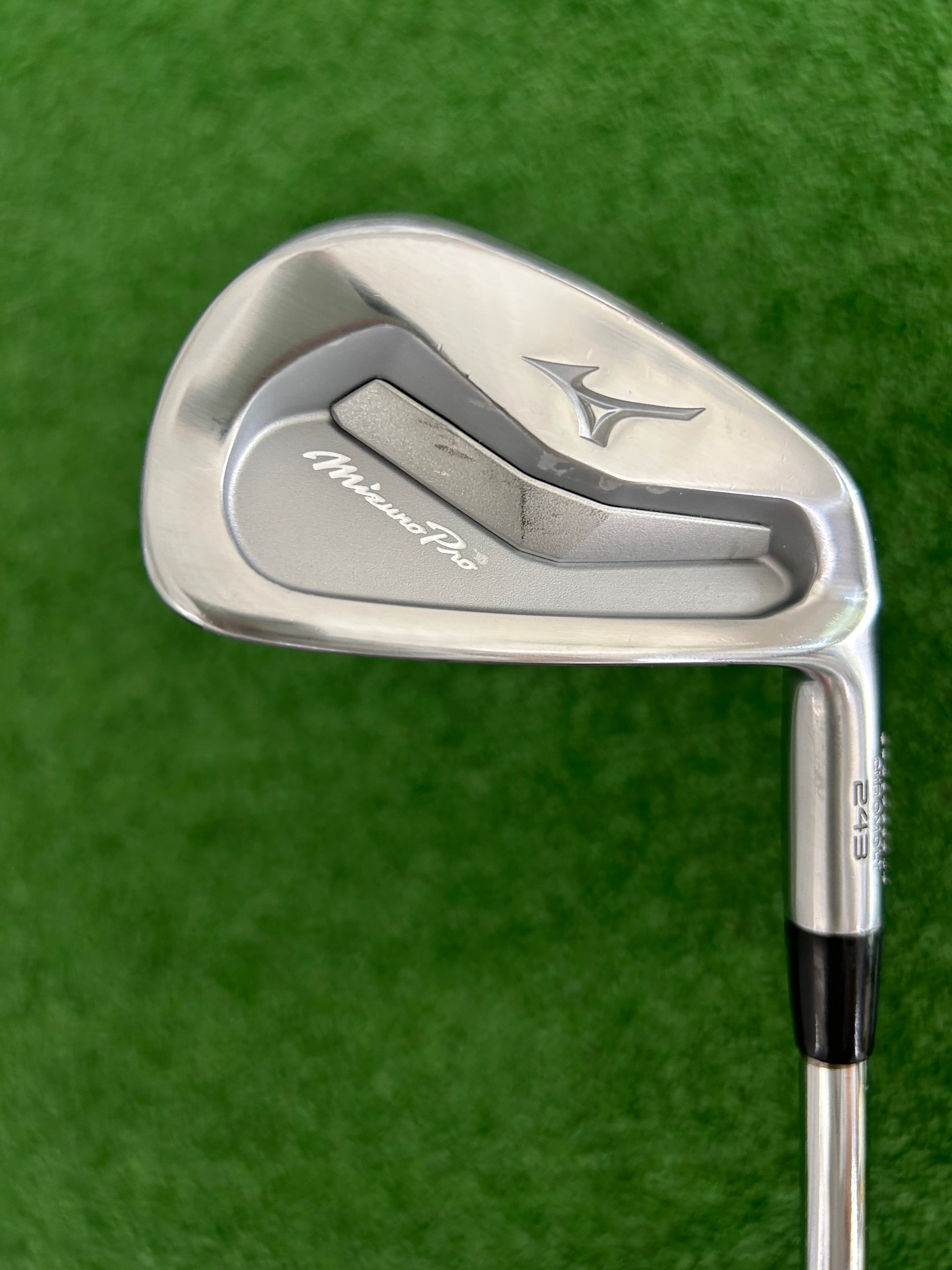 Mizuno Pro 243 Forged Iron Set 4-P / NS Pro Modus Tour 120 Stiff