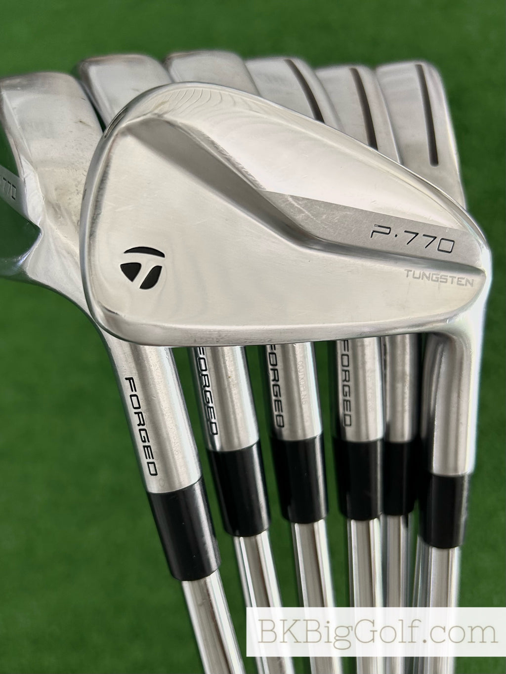 Taylormade P770 Forged Iron Set 4-P / Dynamic Gold 105 Extra Stiff