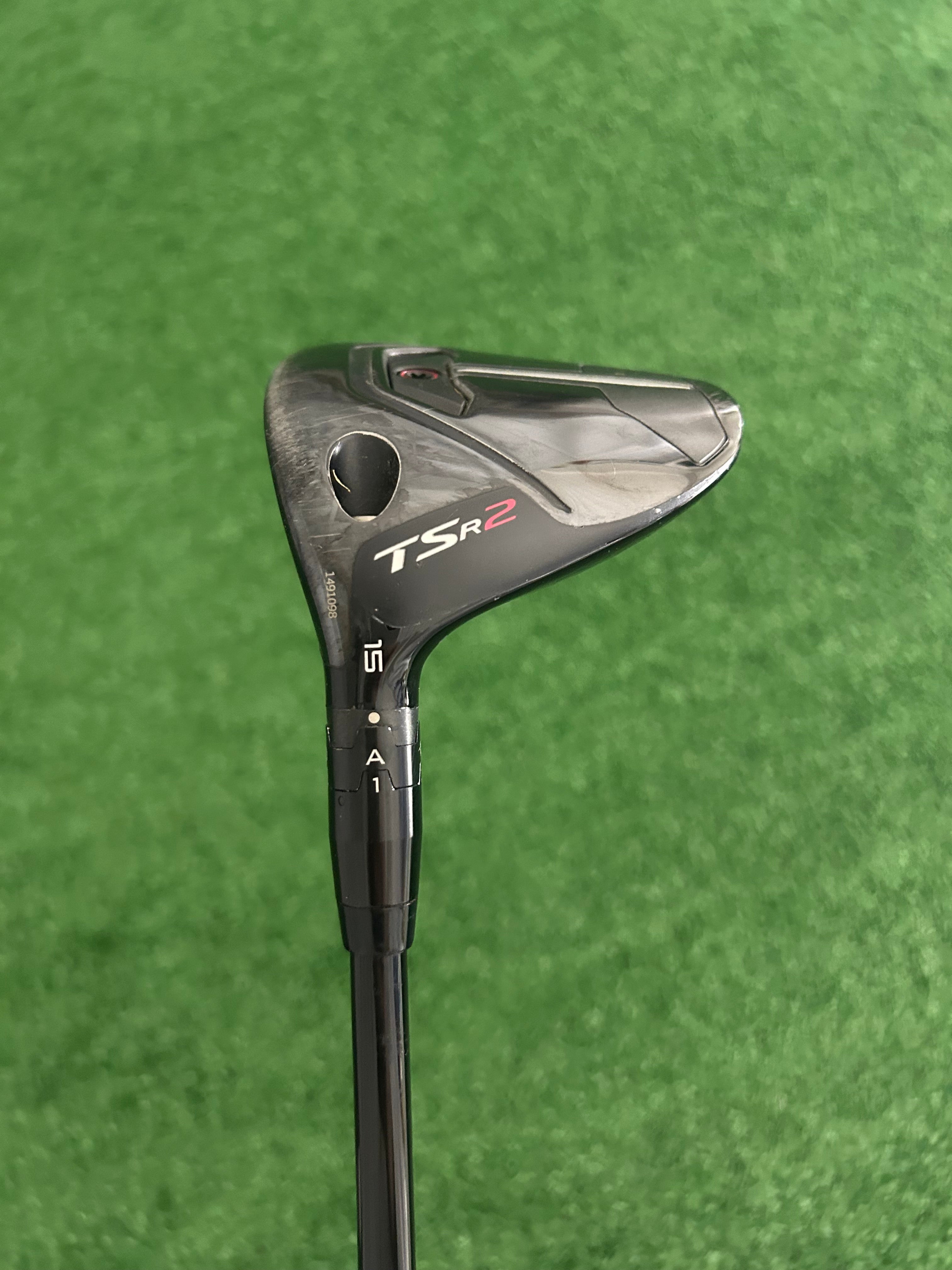 LH Titleist TSr2 15 Degree Fairway 3 Wood w Headcover