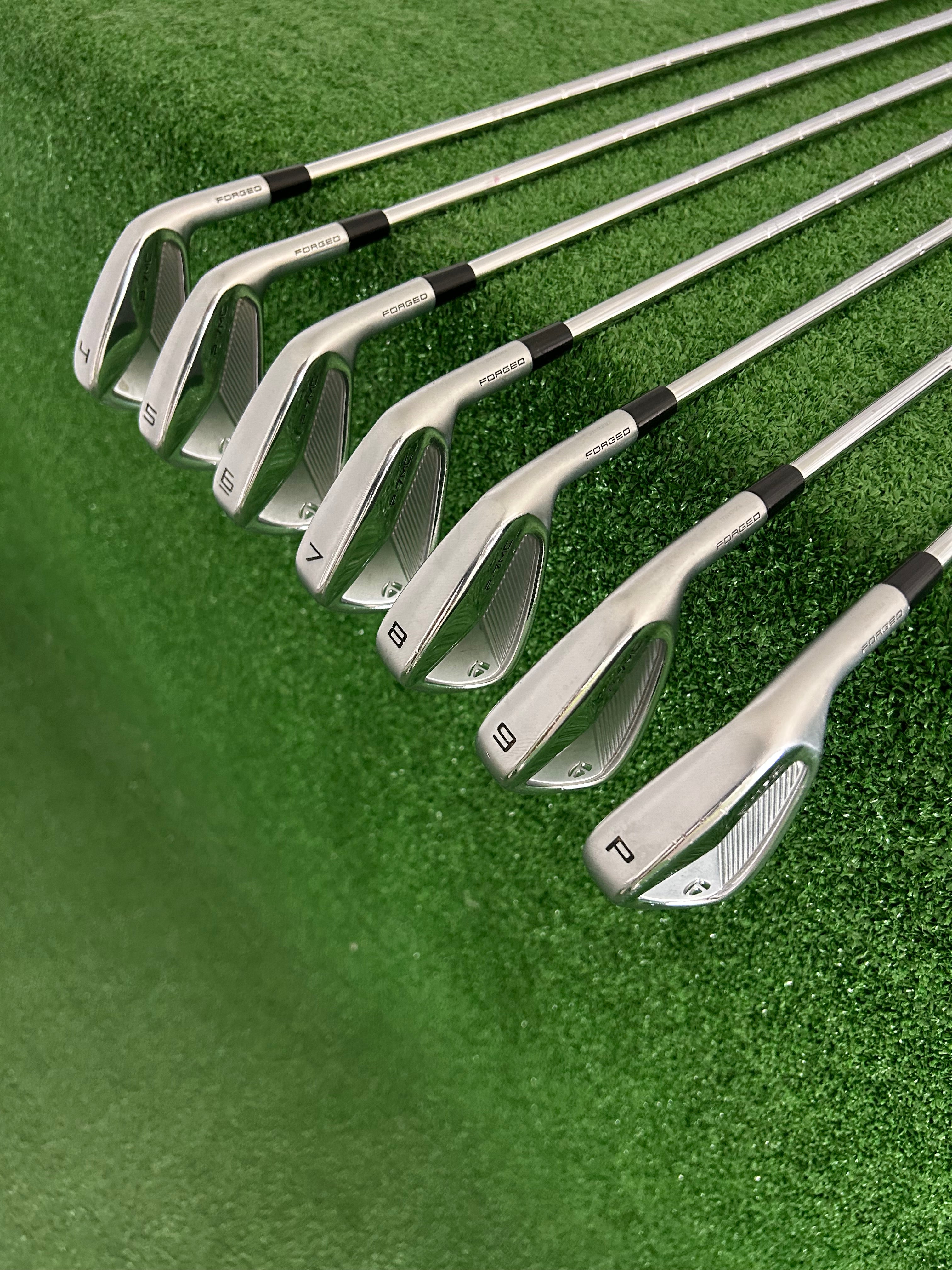 Taylormade P7MC '23 Forged Iron Set 4-P / KBS Tour 120 Stiff