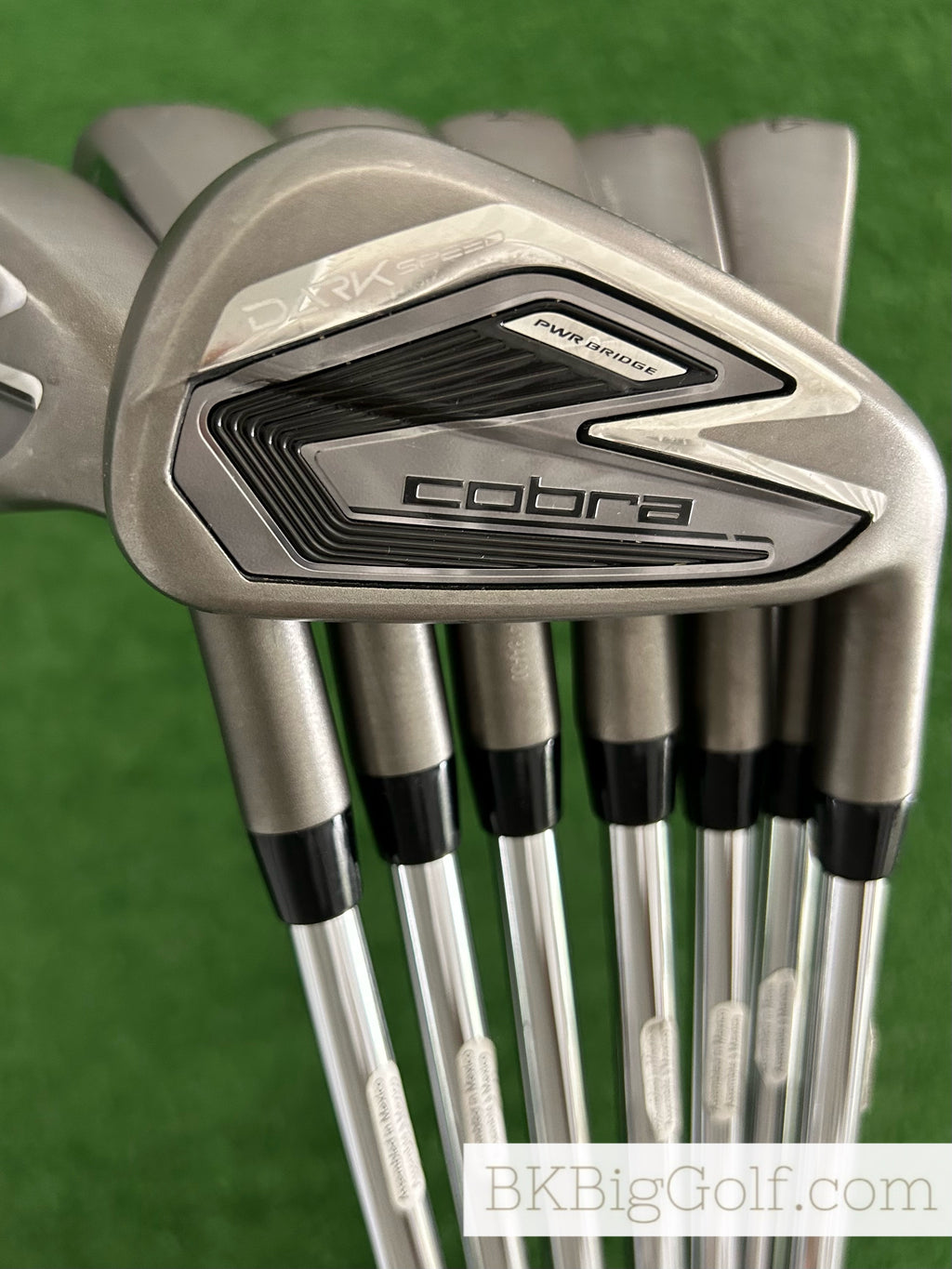 Cobra King Darkspeed Iron Set 4-P / KBS Tour Lite Stiff