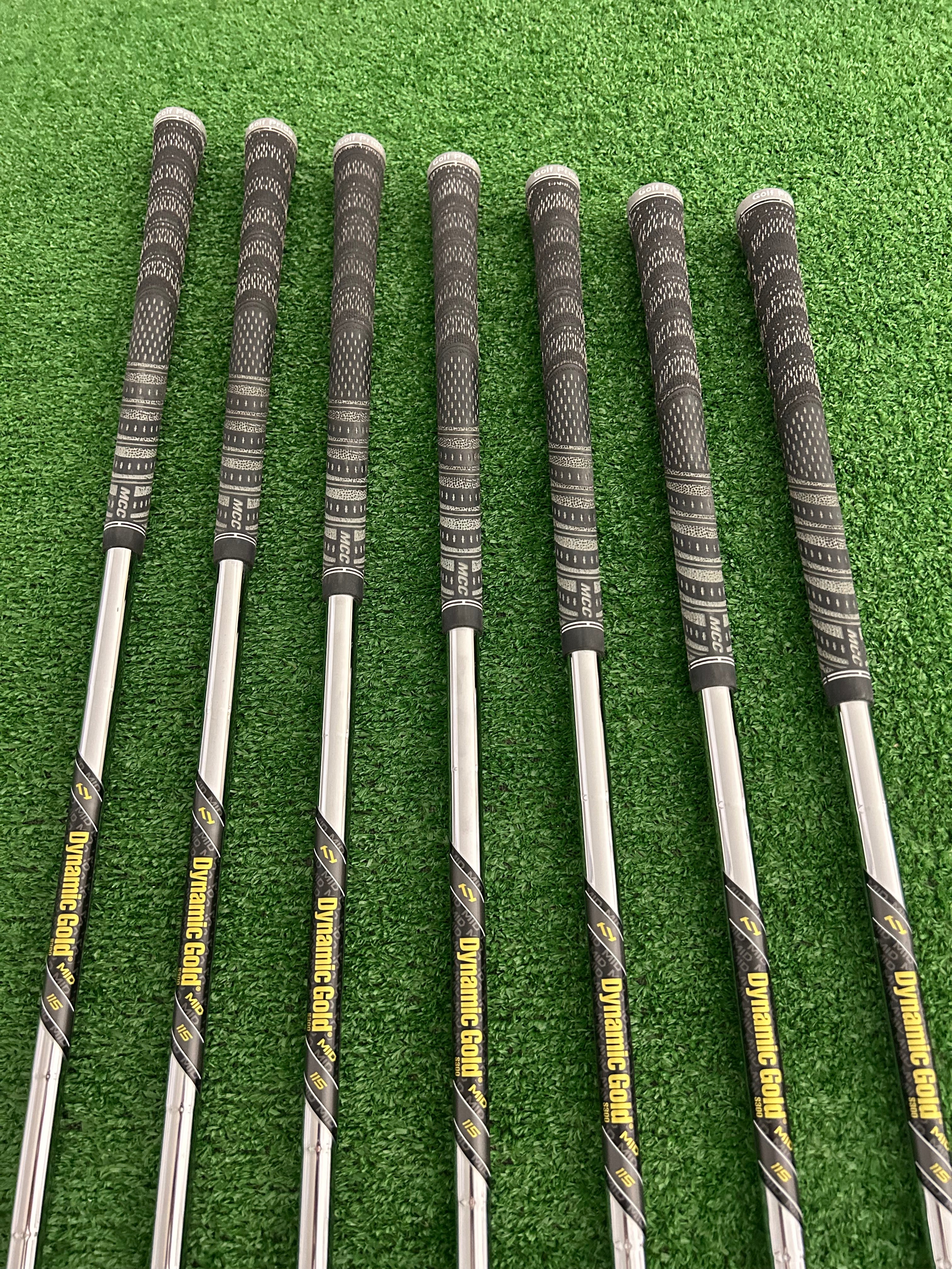 Mizuno Pro 245 Forged Iron Set 5-G / Dynamic Gold 115 Stiff