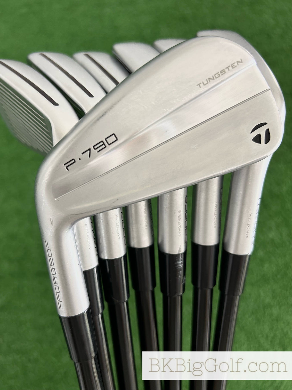 LH Taylormade P790 / P770 ‘23 Forged Combo Iron Set 4-P / MMT 105 TX Extra Stiff Graphite
