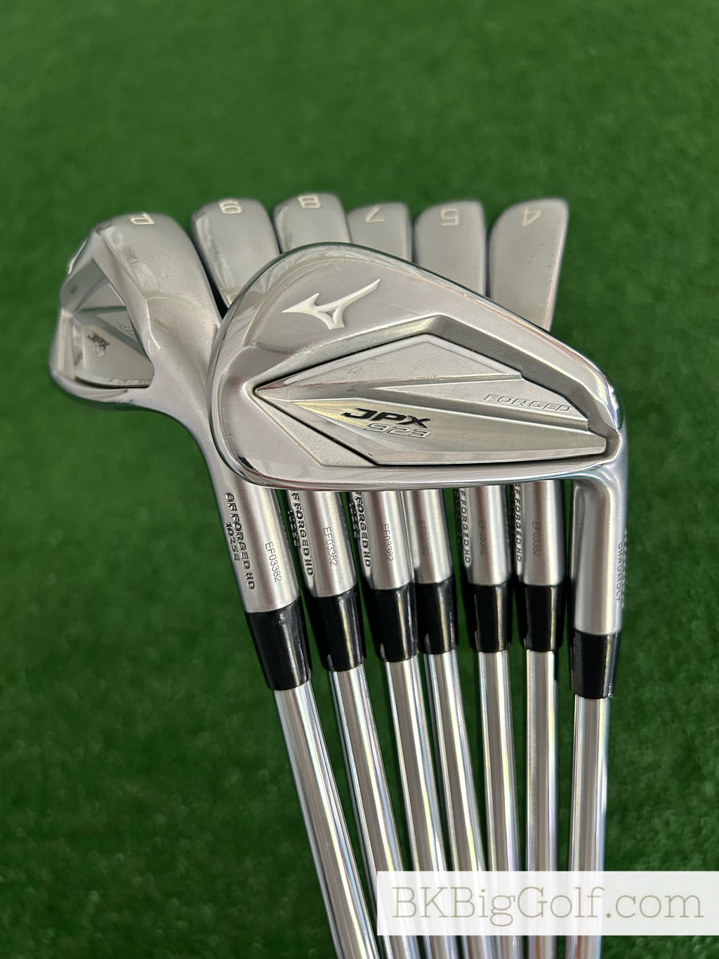 Mizuno JPX 923 Forged Iron Set 4-P / Dynamic Gold 105 Stiff