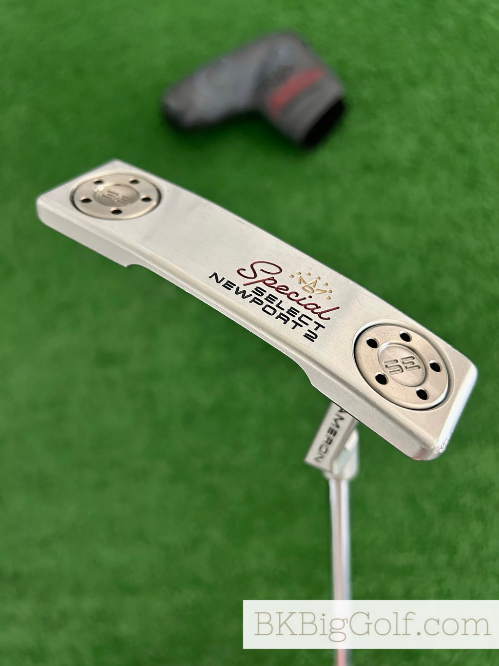 Titleist Scotty Cameron Special Select Newport 2 34” Putter w Headcover