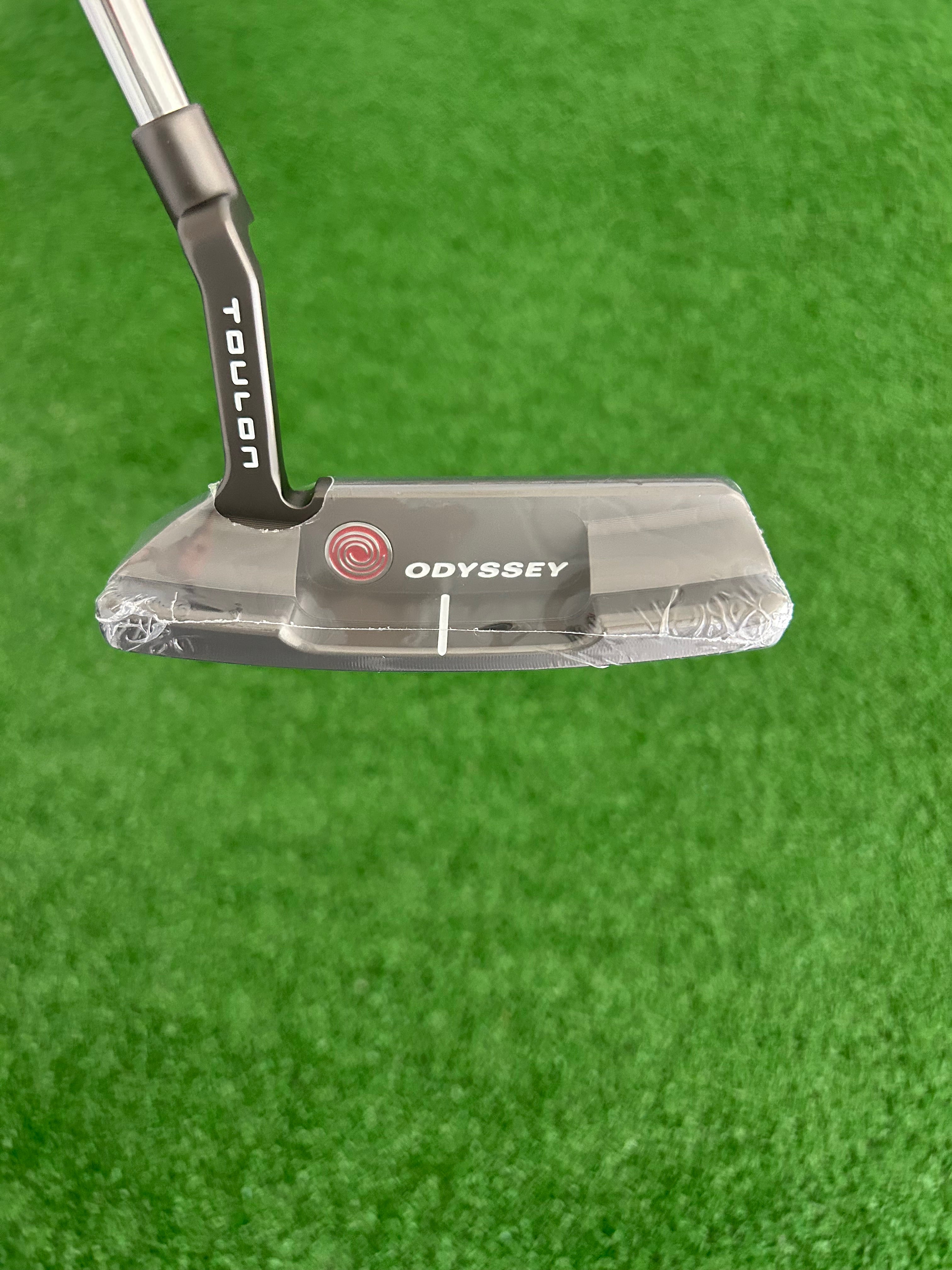 ODYSSEY TOULON A-ONE CHICAGO DB 34インチ Amazon.com : Odyssey Toulon Design Chicago Putter 34