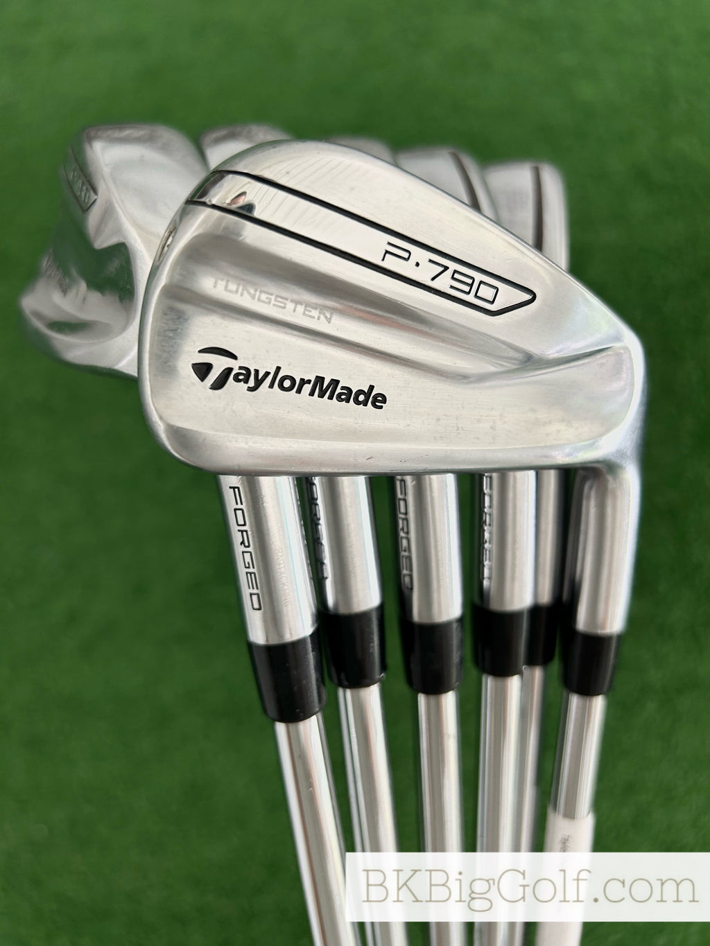 Taylormade P790 Forged Iron Set 5-P / KBS Tour-V 110 Stiff +1”