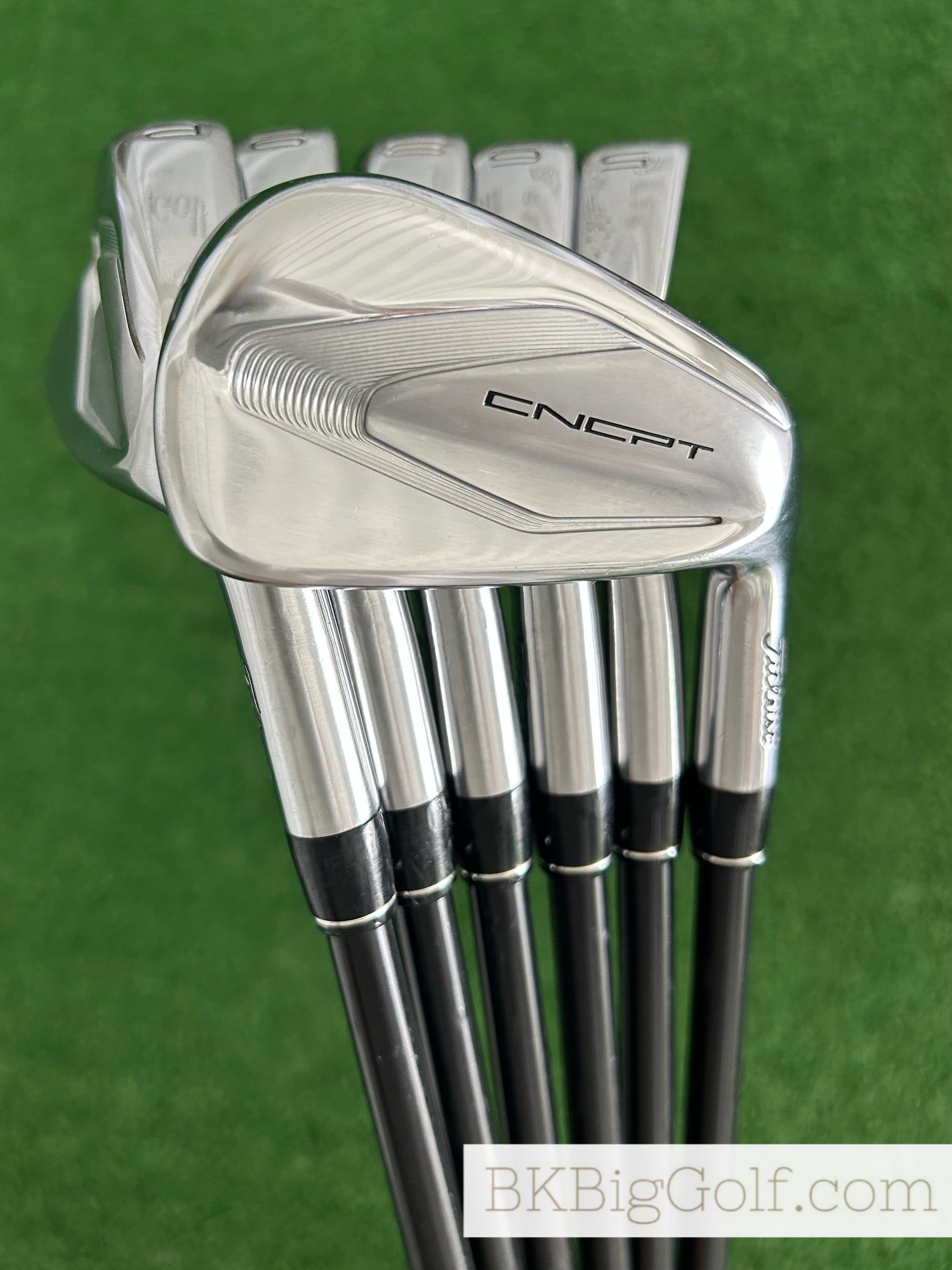 Titleist CNCPT CP-02 Forged Iron Set 5-P / Project X LZ 6.5 Extra
