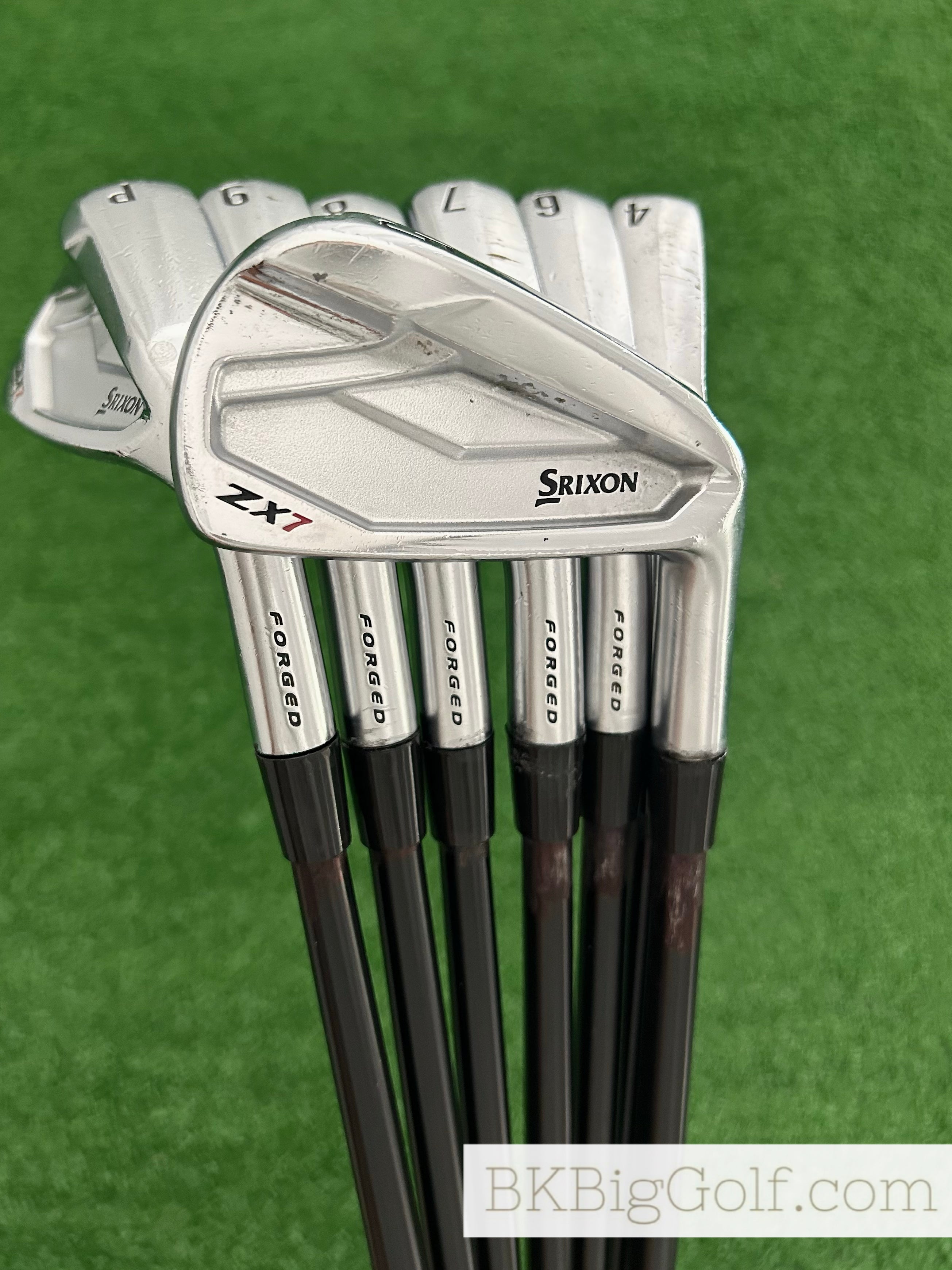 Srixon ZX7 Forged Iron Set 4-P / Dynamic Gold X100 Extra Stiff
