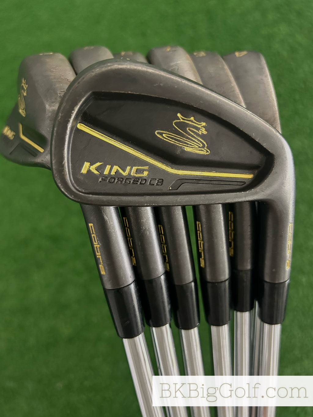 Cobra King Forged CB / MB Black Iron Set 4-P / KBS Tour 130 X Extra Stiff