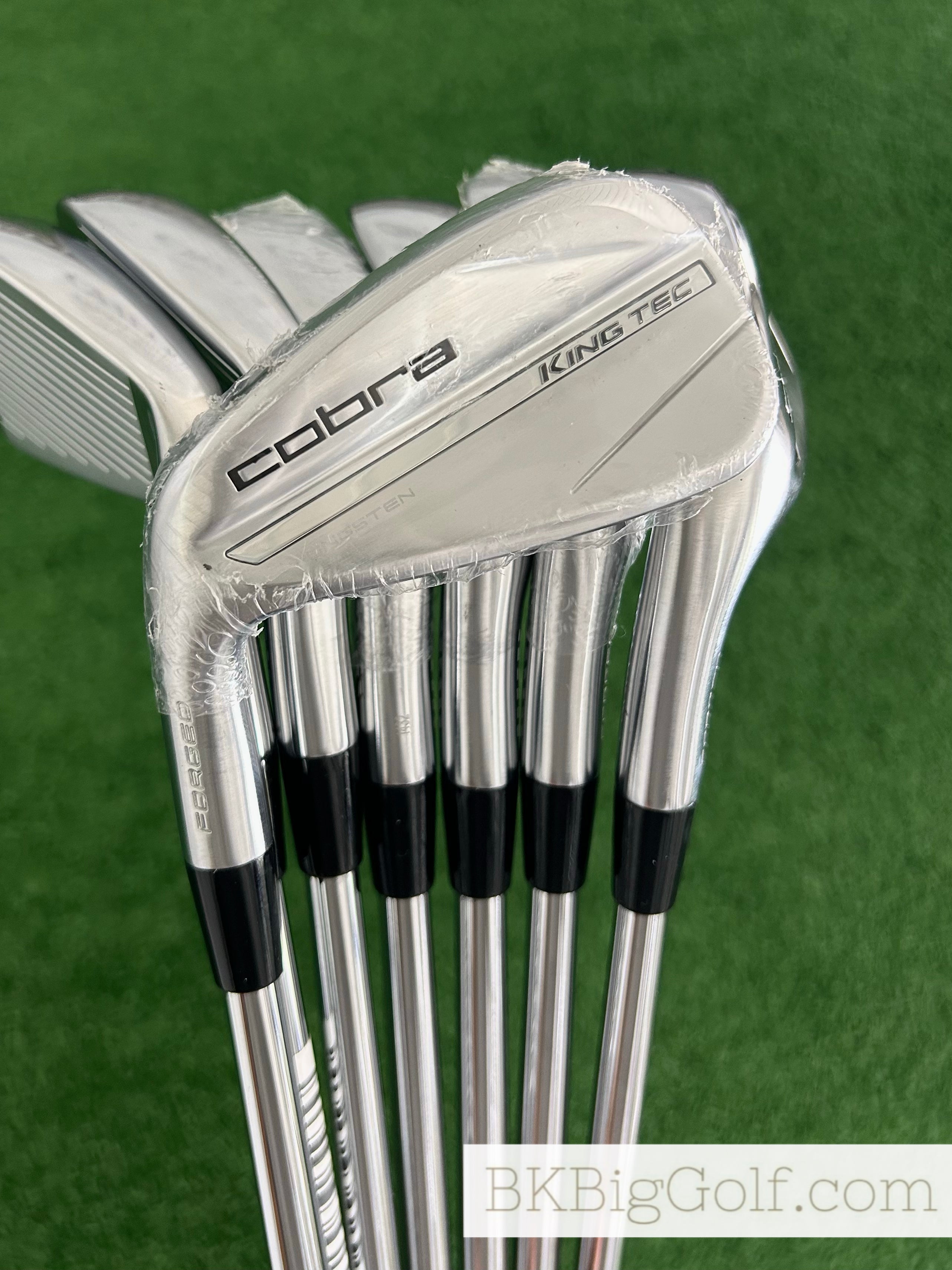 キングデストロイ215 NEW LH Cobra King Tec '25 Forged Iron Set 5-G / Dynamic Gold S300