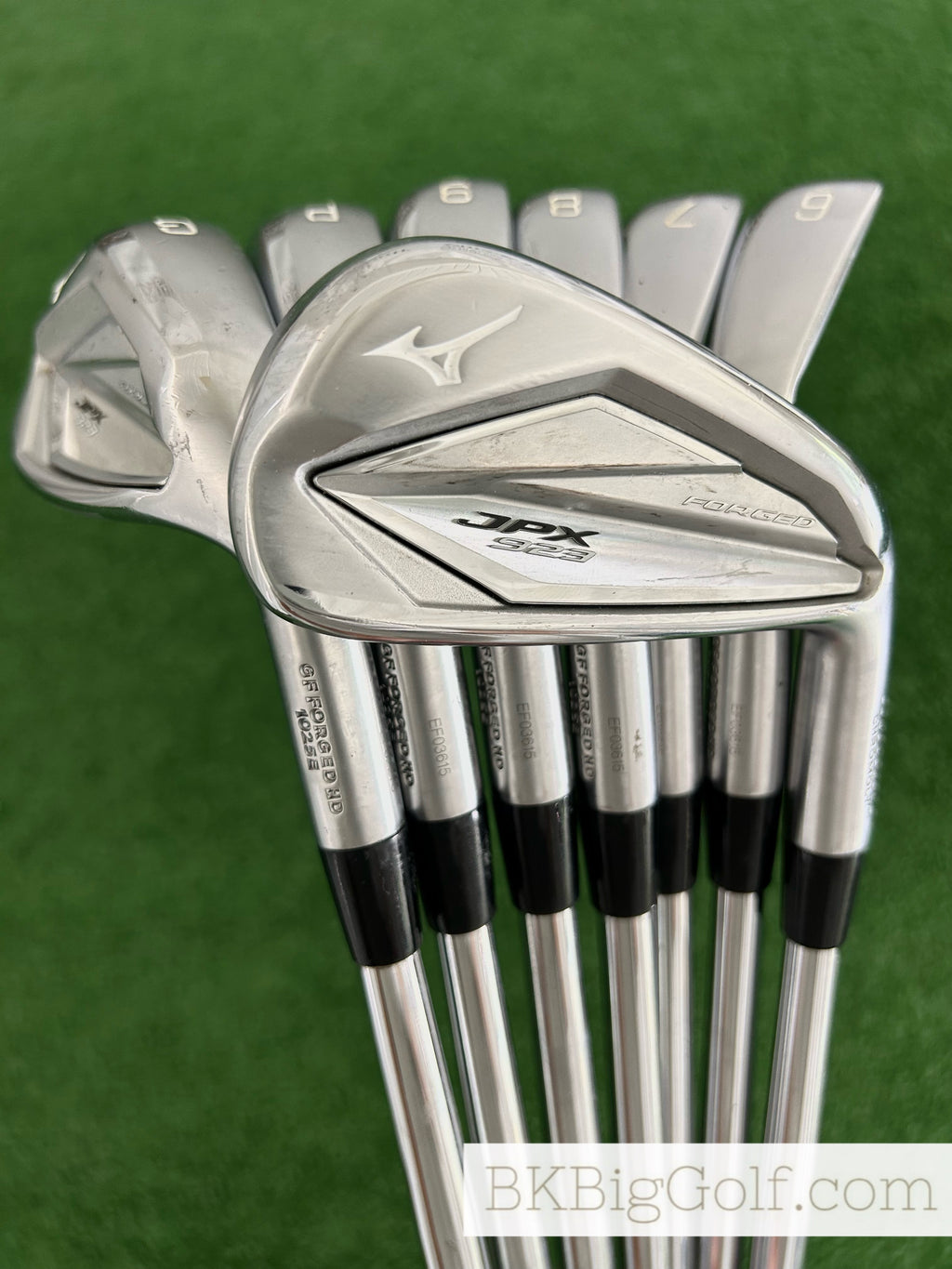 Mizuno JPX 923 Forged Iron Set 5-G / Dynamic Gold 105 Stiff