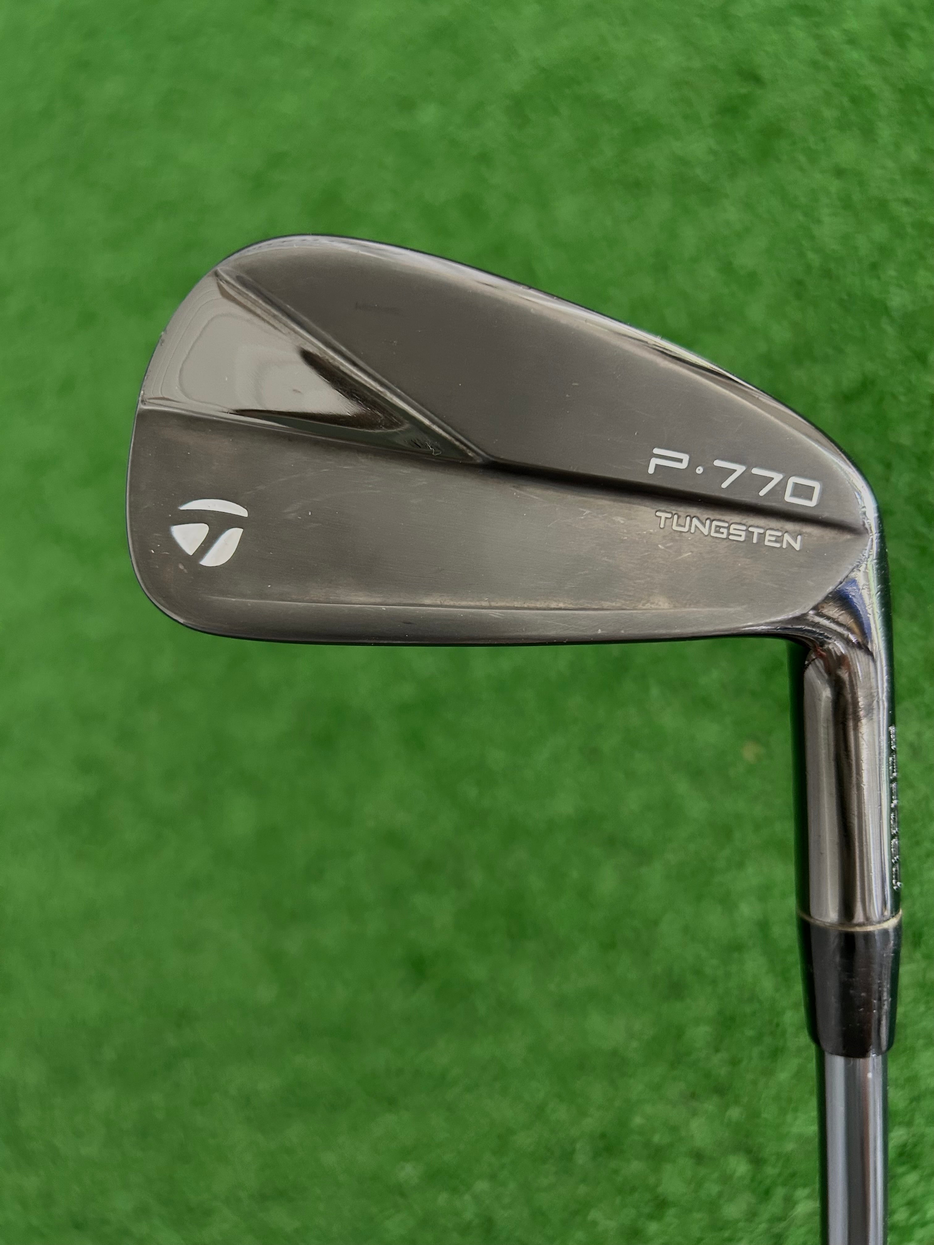 Taylormade P770 '23 Phantom Black Forged Iron Set 4-P / Recoil F2