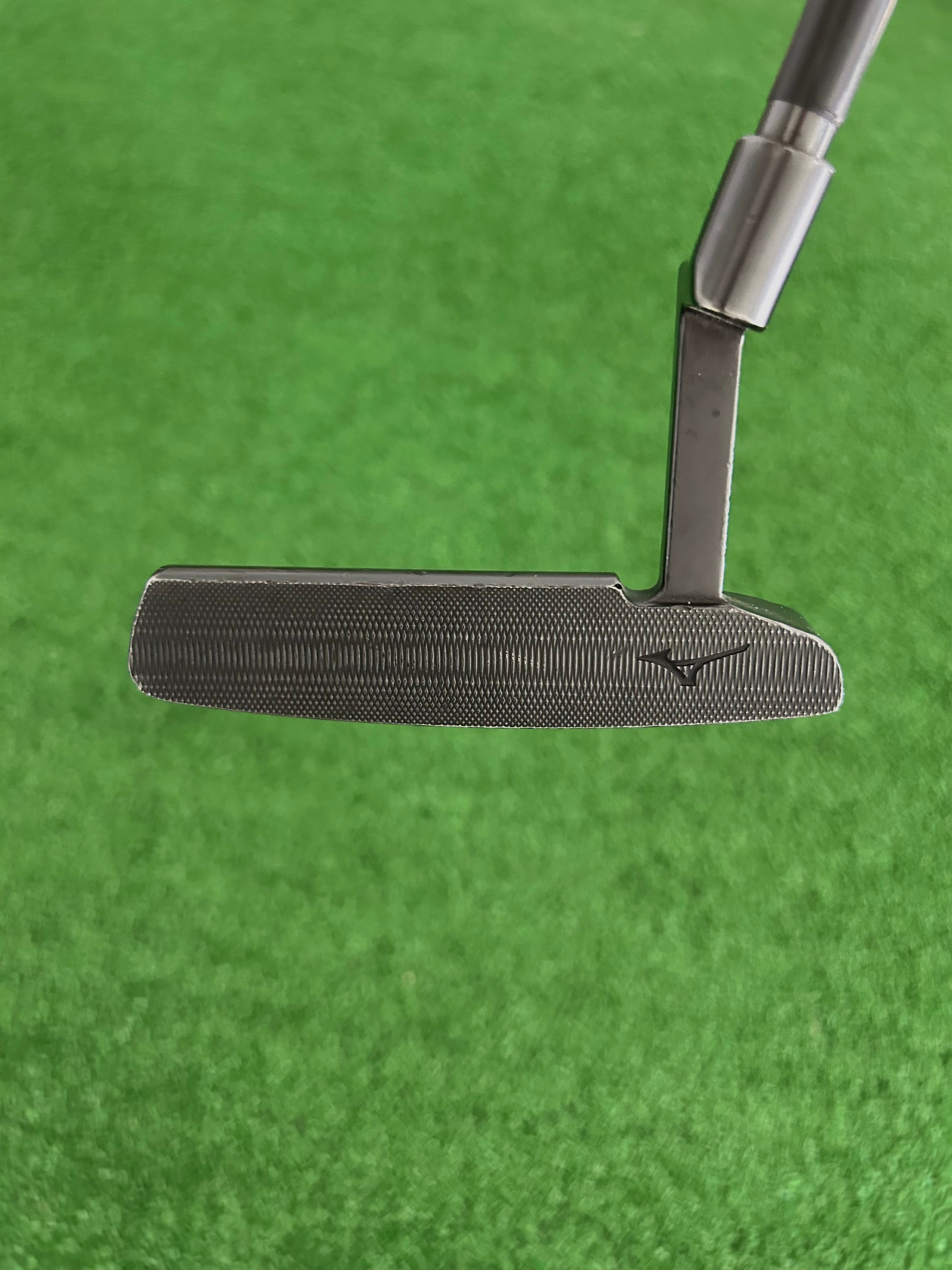 Mizuno M-Craft OMOI 02 Black 35” Putter w Headcover – BKBigGolf