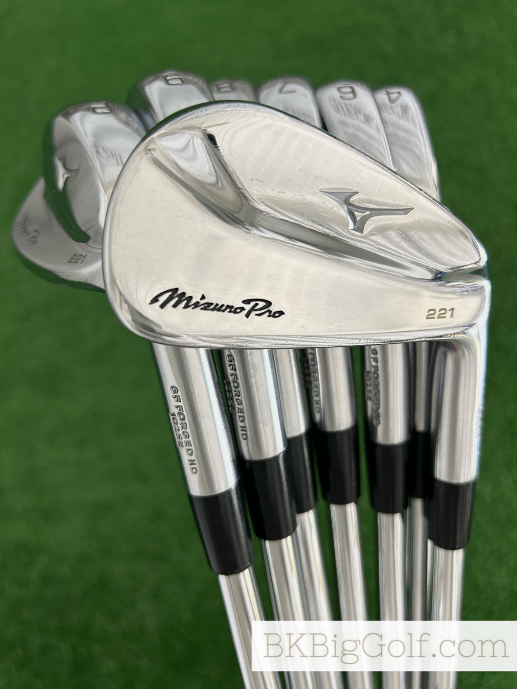 Mizuno Pro 221 Forged Iron Set 4-P / NS Pro Modus Tour 120 Extra Stiff