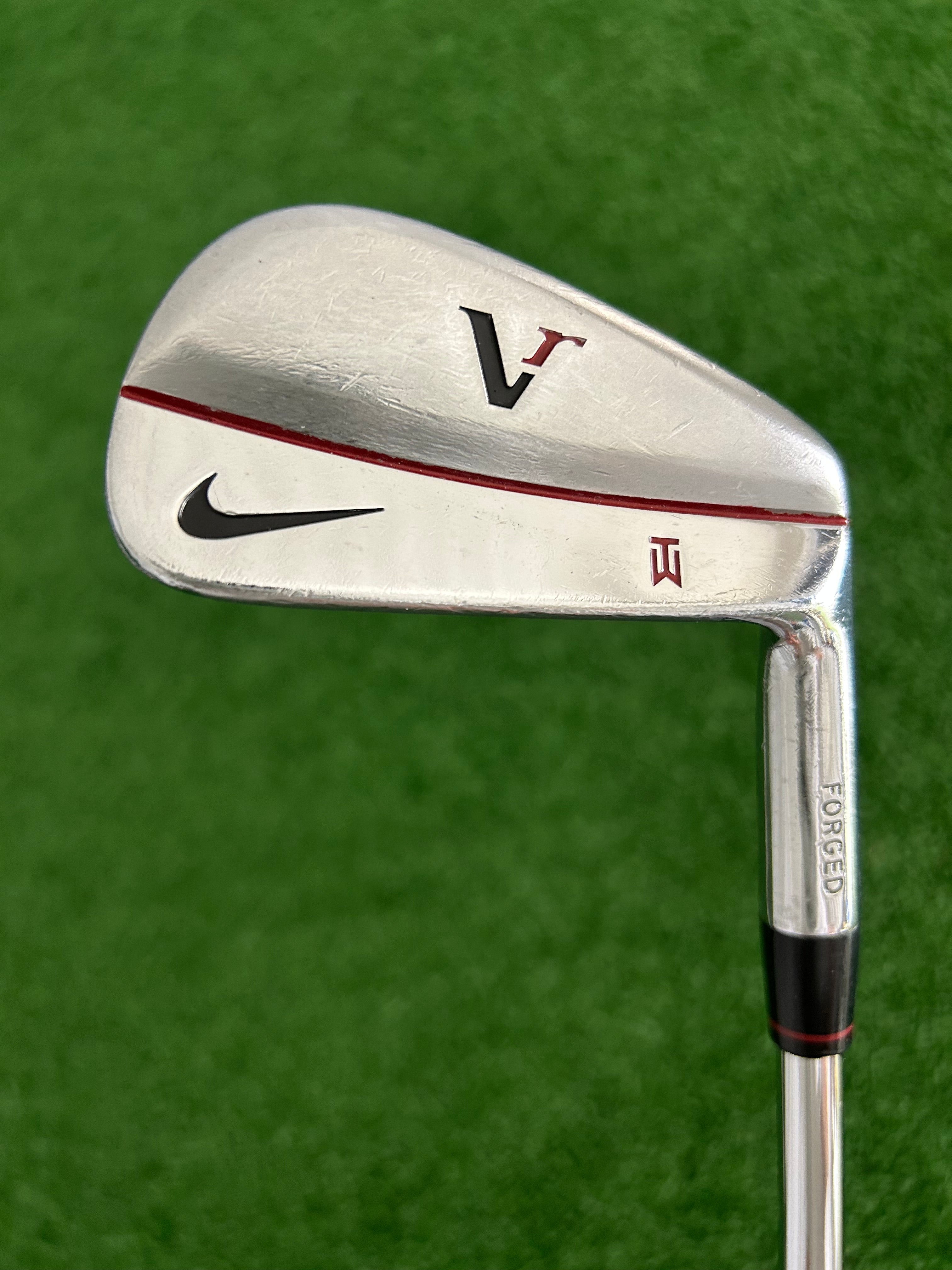 Nike TW Tiger Woods VR Forged Iron Set 4-P / Dynamic Gold