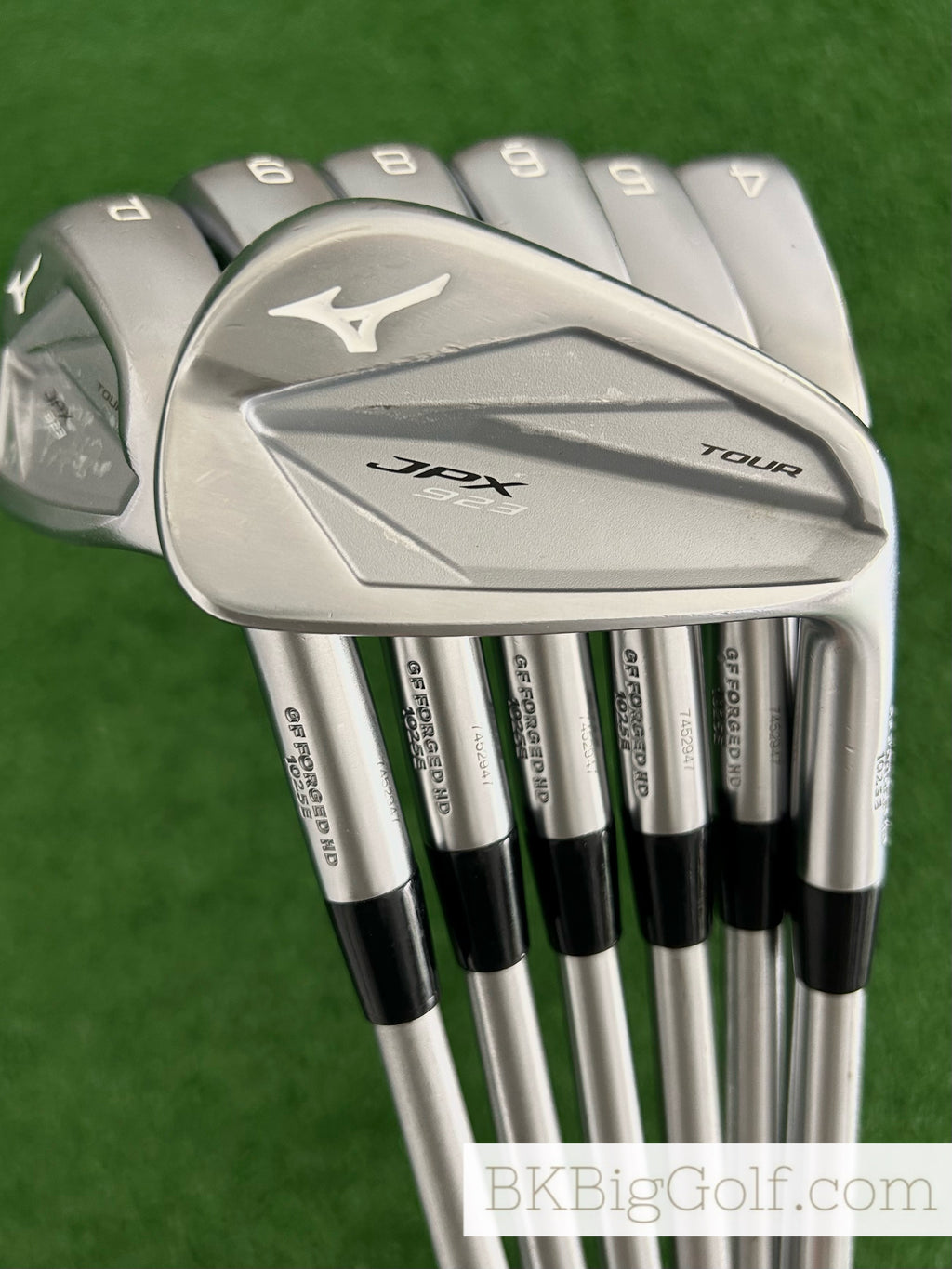 Mizuno JPX 923 Tour Iron Set 4-P / KBS Tour C-Taper 130 X Extra Stiff