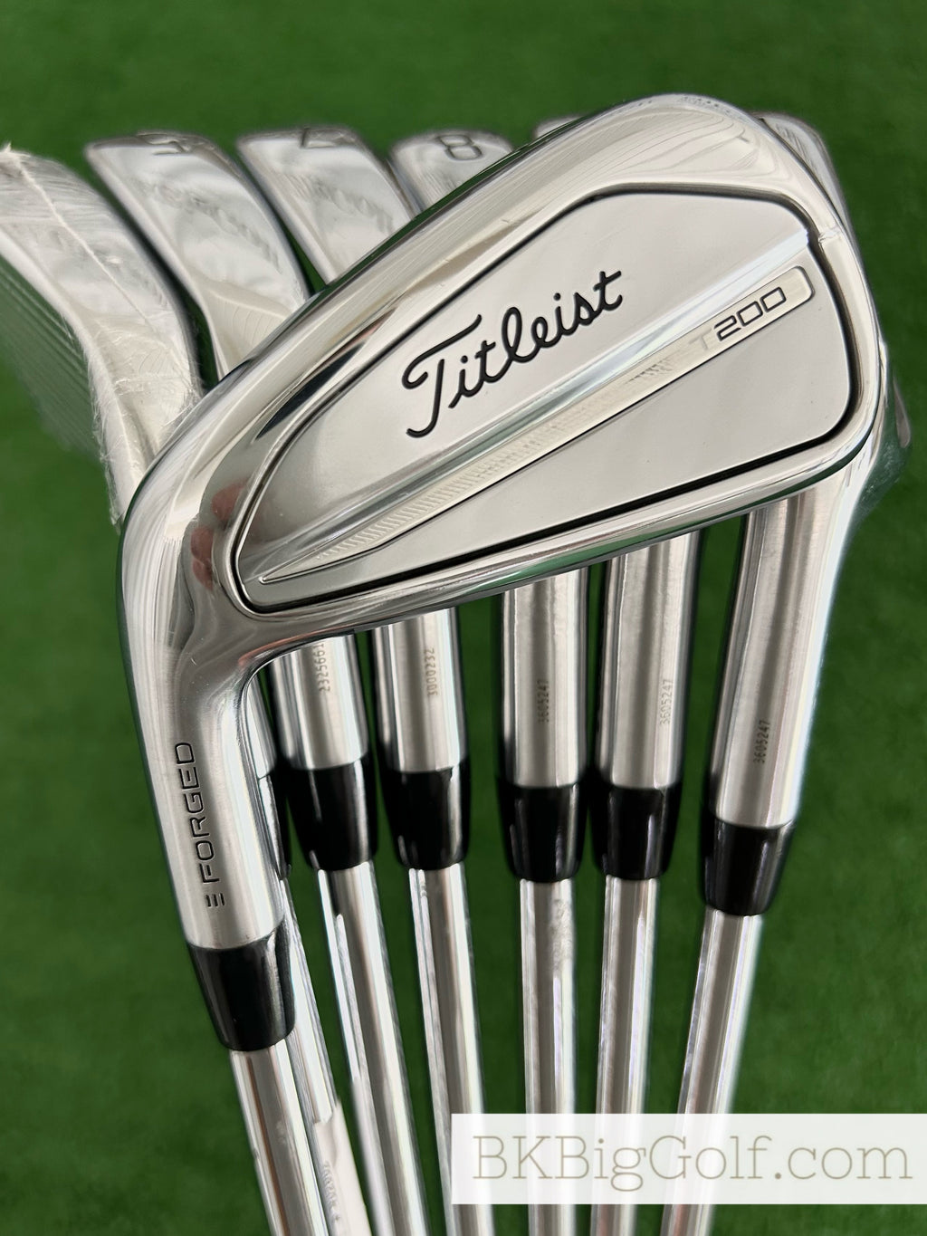 LH Titleist T200 ‘23 Forged Iron Set 4-P / NS Pro 880 AMC Stiff