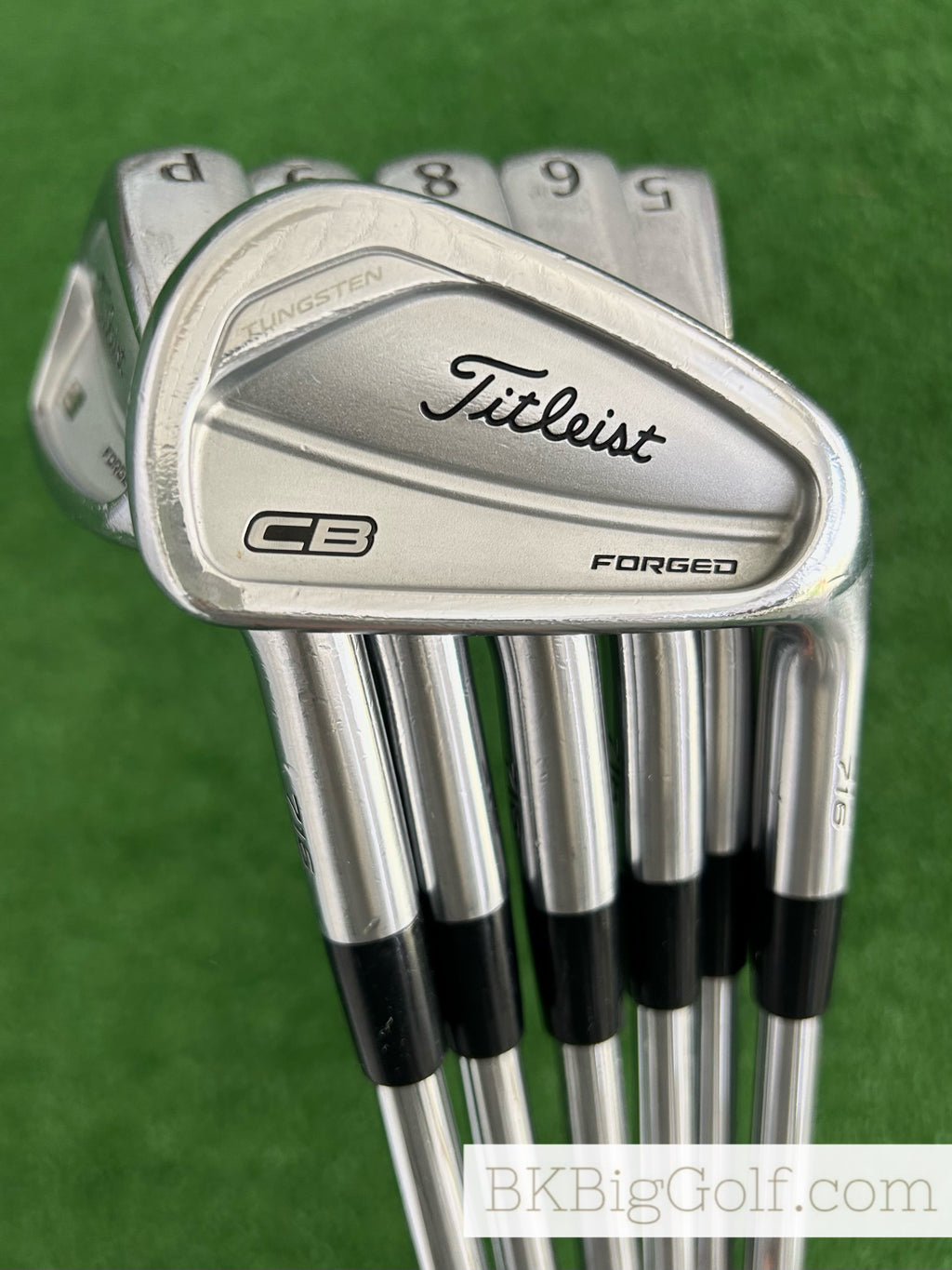 Titleist 716 CB Forged Iron Set 5-P / True Temper AMT White Stiff